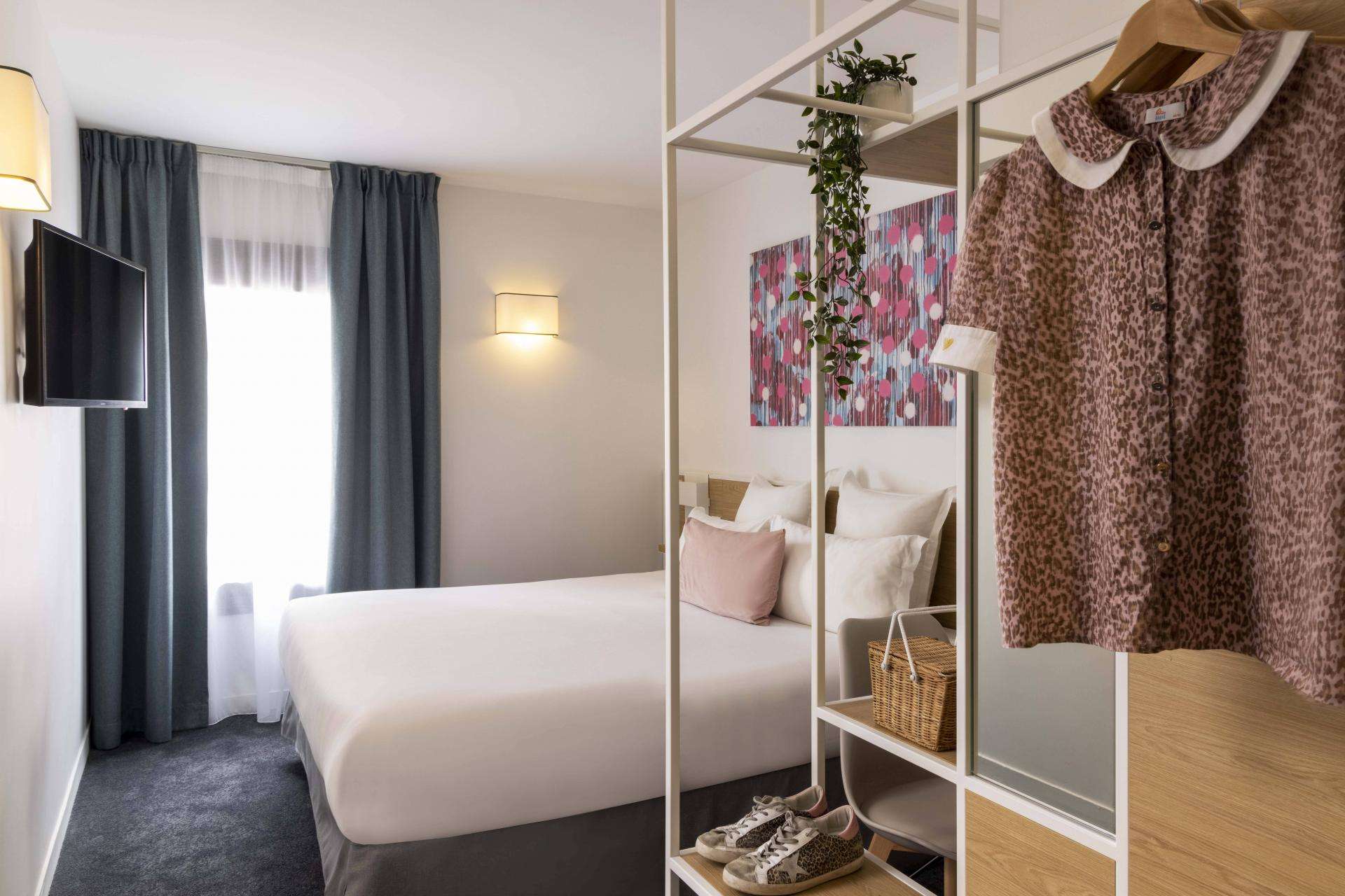 Hôtel Paris Louis Blanc - Chambre